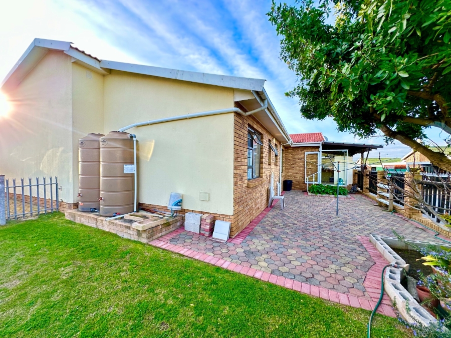 2 Bedroom Property for Sale in Fonteine Park Western Cape